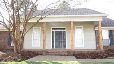 906 Mountain Crest Dr, Byram, MS 39272 - photo 2