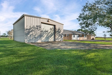 1311 Oak St, Anahuac, TX 77514 - photo 2