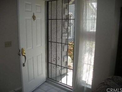 WELCOMING ENTRY 