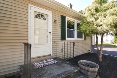 9 Donnelly Rd, Spencer, MA 01562 - photo 5