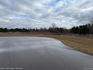 3215 Pompilio Dr, Rochester, MI 48306 - photo 2