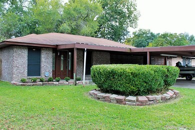 1611 Willow Rock Rd, Houston, TX 77088 - photo 2