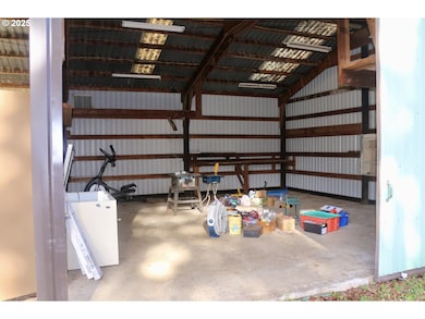 475 Thomas (+471) Rd, Sutherlin, OR 97479 - photo 6