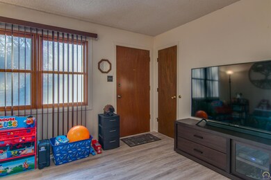 4024 SW 33rd Terrace, Topeka, KS 66614 - photo 2