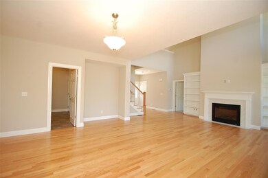 18 Sophie Cir unit 17, Hooksett, NH 03106 - photo 5