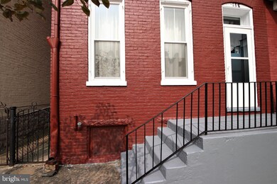 138 E Washington St, Hagerstown, MD 21740 - photo 3