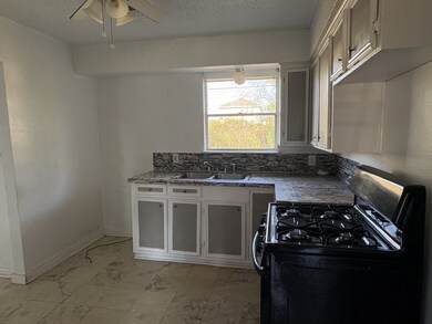 10114 Woodwick St, Houston, TX 77016 - photo 6