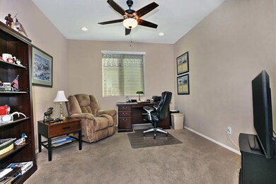7503 W Noble Prairie Way-large-006-19-De