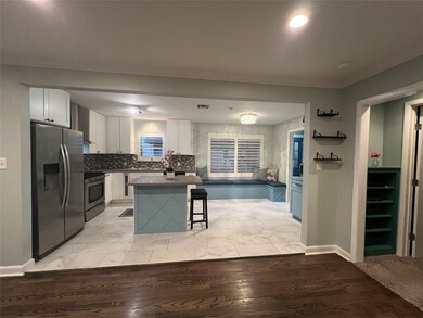 4717 Chrystell Ln, Houston, TX 77092 - photo 7