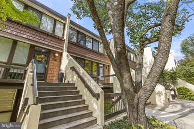 2216 S Quincy St unit 2, Arlington, VA 22204 - photo 3