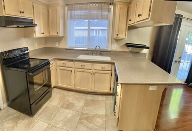 1107 Juanita Way, Central Point, OR 97502 - photo 3