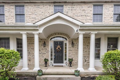 9876 Glasgow Ct, Dublin, OH 43017 - photo 2