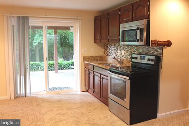 9009 Scott St, Springfield, VA 22153 - photo 5