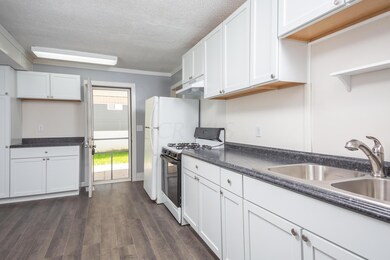 2627 Saville Row, Columbus, OH 43224 - photo 3