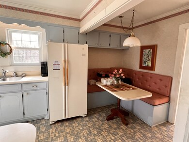 406 S Cedar Ave, Siler City, NC 27344 - photo 2