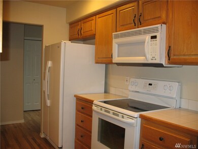 19326 2nd Dr SE unit B, Bothell, WA 98012 - photo 2