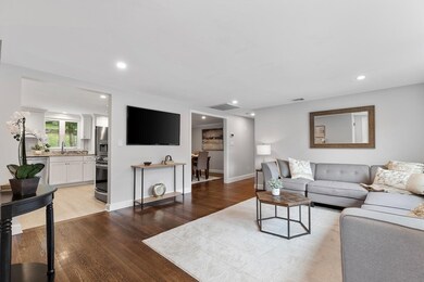 270 Lexington St, Woburn, MA 01801 - photo 6