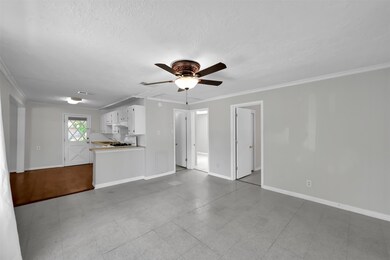 411 S Walnut St, Tomball, TX 77375 - photo 7