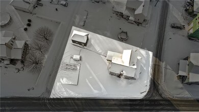 1904 Walnut Dr, Latrobe, PA 15650 - photo 2