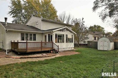 6404 N Howell St, Davenport, IA 52806 - photo 2