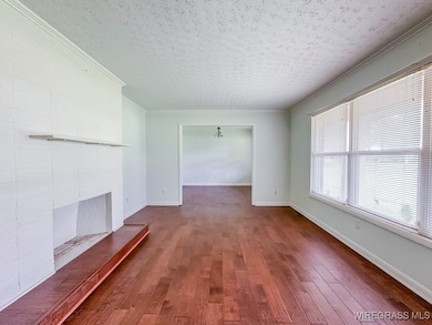 305 N Hillcrest St, Geneva, AL 36340 - photo 4