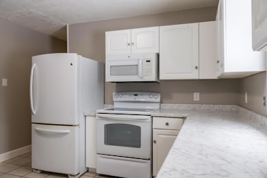 43-Unit 2 Kitchen (5 of 5)