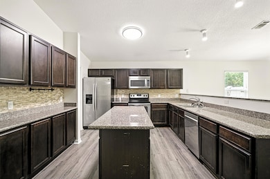 9207 Timber Ln, Navarre, FL 32566 - photo 5