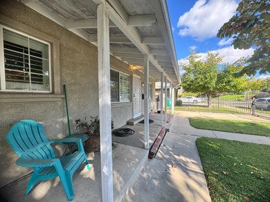 2075 E Myrtle St, Stockton, CA 95205 - photo 5