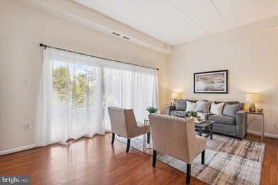 130 Roberts Ln unit 100, Alexandria, VA 22314 - photo 7