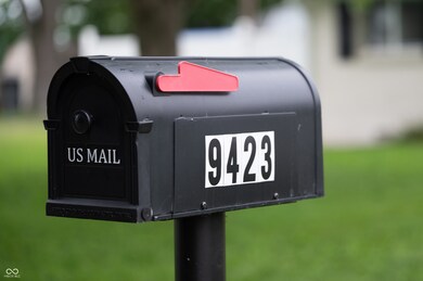 9423 N Keith Dr E, Columbus, IN 47203 - photo 4