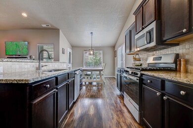 2724 SW 47th St, Redmond, OR 97756 - photo 7