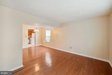 1065 Berkley Dr, Sykesville, MD 21784 - photo 7