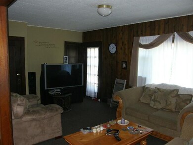 29 Whitfield Ave, Buffalo, NY 14220 - photo 3