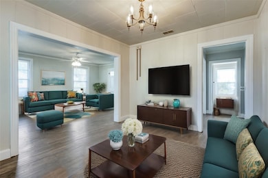 518 W Bullock St, Denison, TX 75020 - photo 2