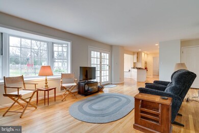 4005 Whispering Ln, Annandale, VA 22003 - photo 5