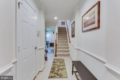 15663 John Diskin Cir unit 186, Woodbridge, VA 22191 - photo 3