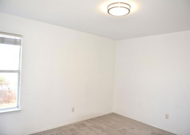 1301 Eagle Wing Ln, Denton, TX 76210 - photo 4