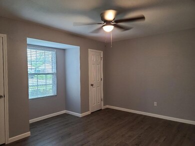 1423 Mimosa St, Cleburne, TX 76033 - photo 5