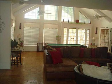 2526 Frankfort Ave, El Paso, TX 79930 - photo 2