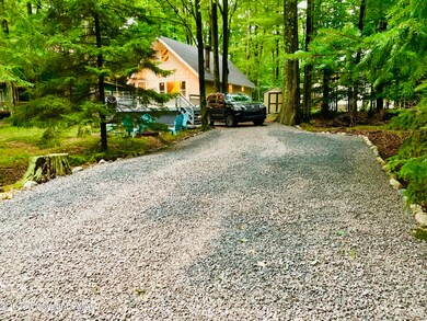 137 Sundance Dr, Pocono Lake, PA 18347 - photo 2