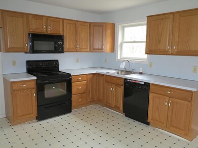 5 Raymond Dr, Hanover Township, PA 18706 - photo 7