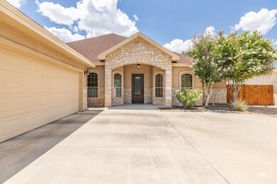 2106 Valleyview Dr, San Angelo, TX 76904 - photo 3