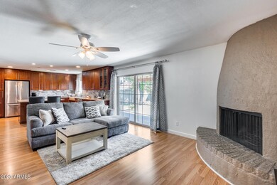 819 E Divot Dr, Tempe, AZ 85283 - photo 7