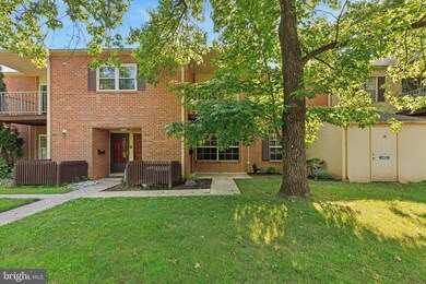 496 Old Forge Crossing unit 496, Devon, PA 19333 - photo 2