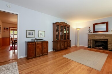 005-photo-living-room-6347942