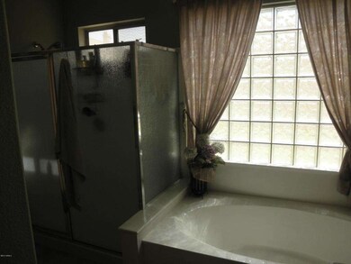 SEPERATE TUB AND SHOWER AND BLOCK WINDOW