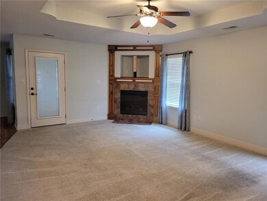 510 Neptune Dr, Raymore, MO 64083 - photo 3