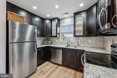 509 Bashford Ln unit 6, Alexandria, VA 22314 - photo 6