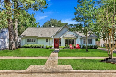 1020 Cheshire Ln, Houston, TX 77018 - photo 3