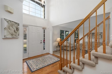 2877 W Bloomfield Oaks Dr, West Bloomfield Township, MI 48324 - photo 7